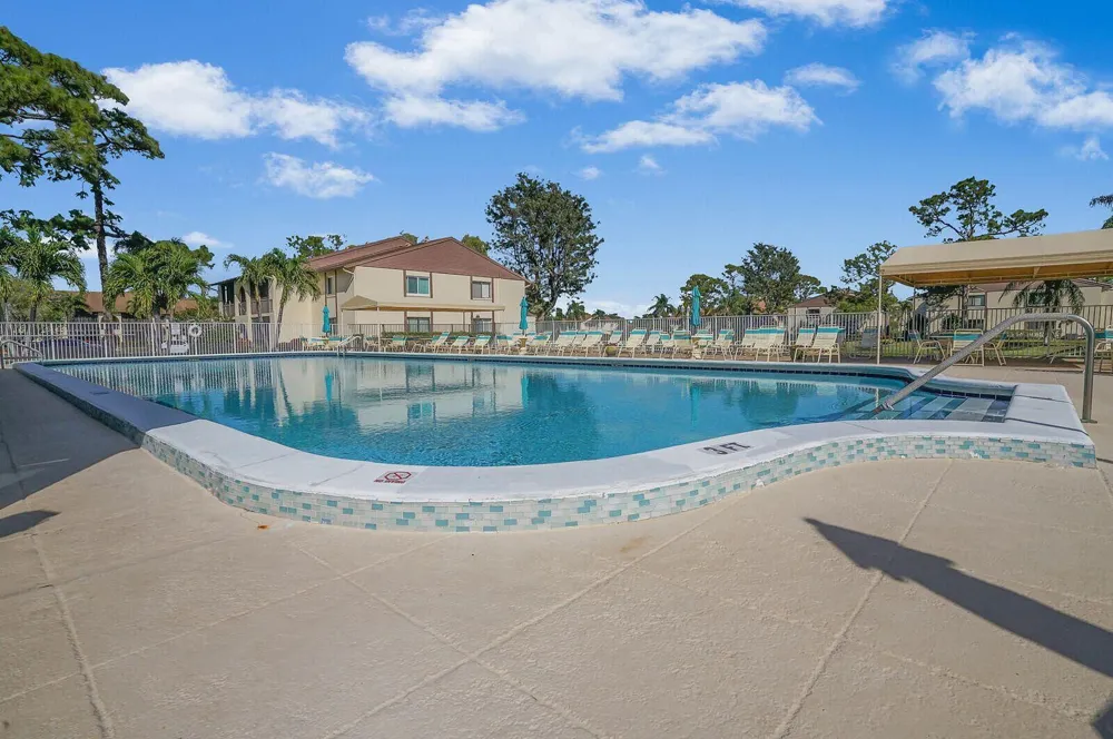 331 Knotty Pine Circle #C-1 