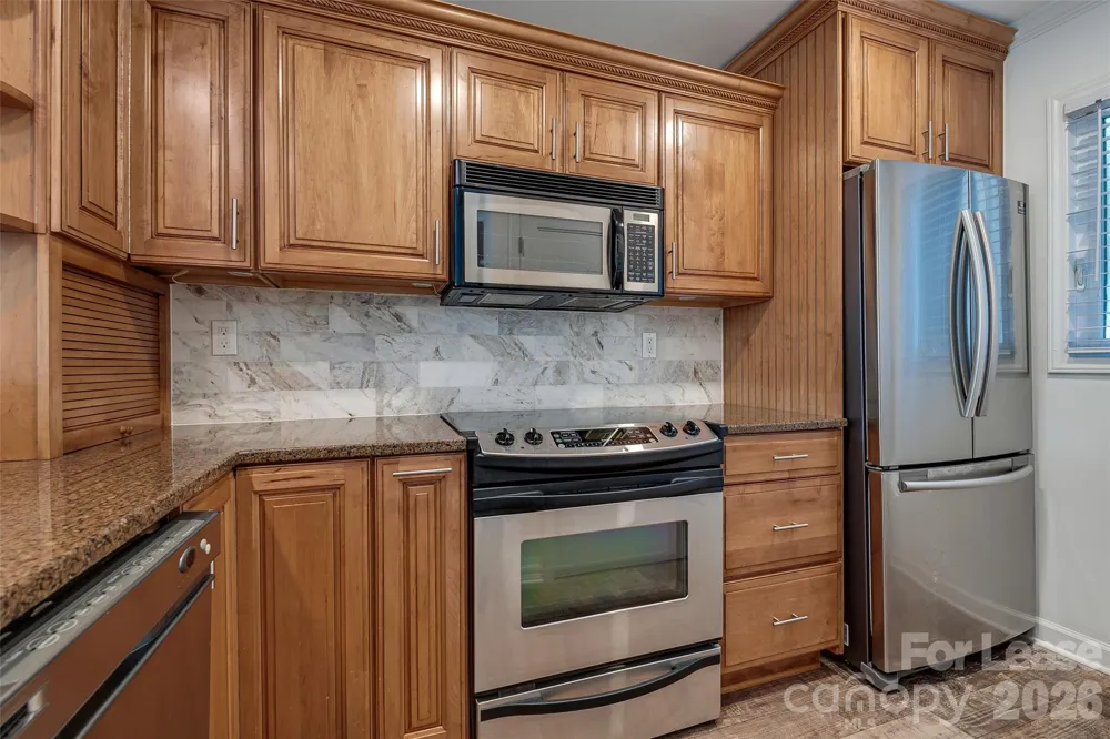 646 Portside Drive Davidson, NC 28036