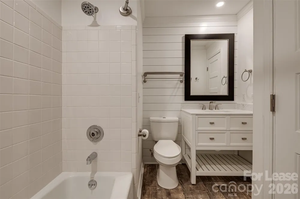 646 Portside Drive Davidson, NC 28036