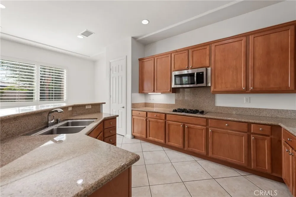 110 Francesca Court Palm Desert, CA 92211