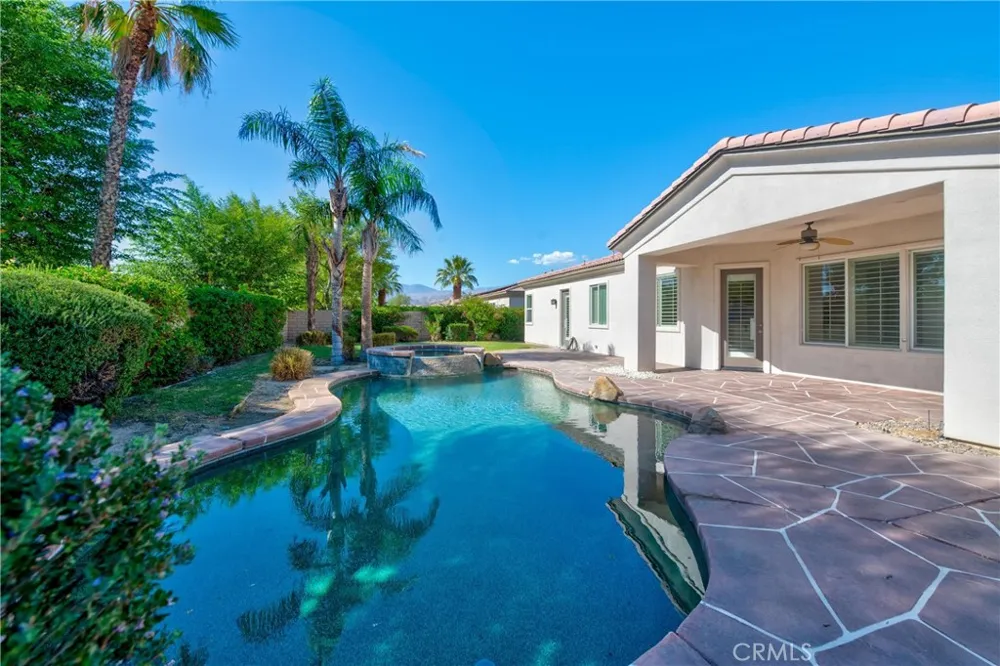 110 Francesca Court Palm Desert, CA 92211