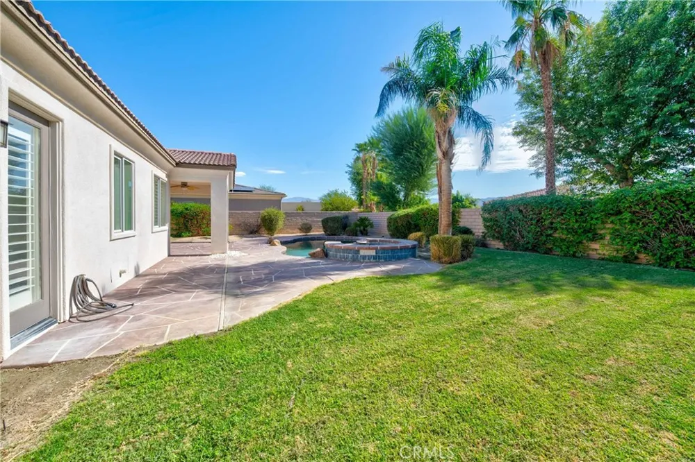 110 Francesca Court Palm Desert, CA 92211