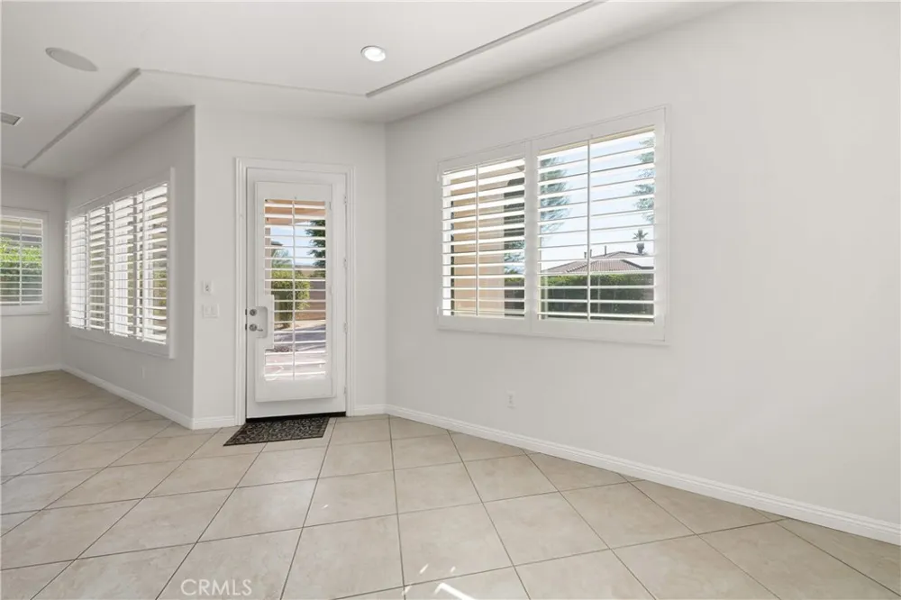 110 Francesca Court Palm Desert, CA 92211