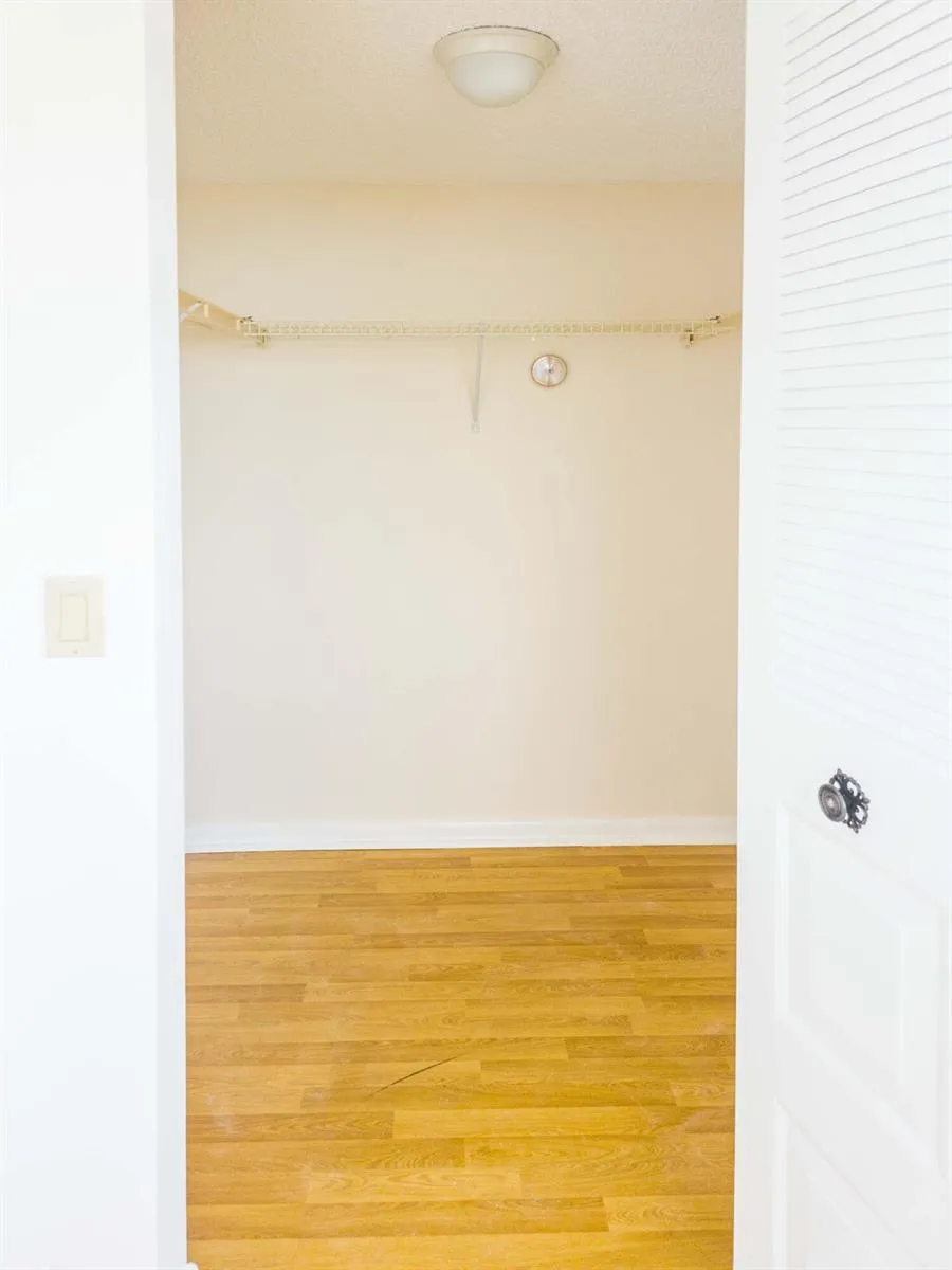 24 Abbey Lane #301 Delray Beach, FL 33446