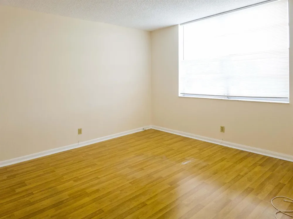 24 Abbey Lane #301 Delray Beach, FL 33446