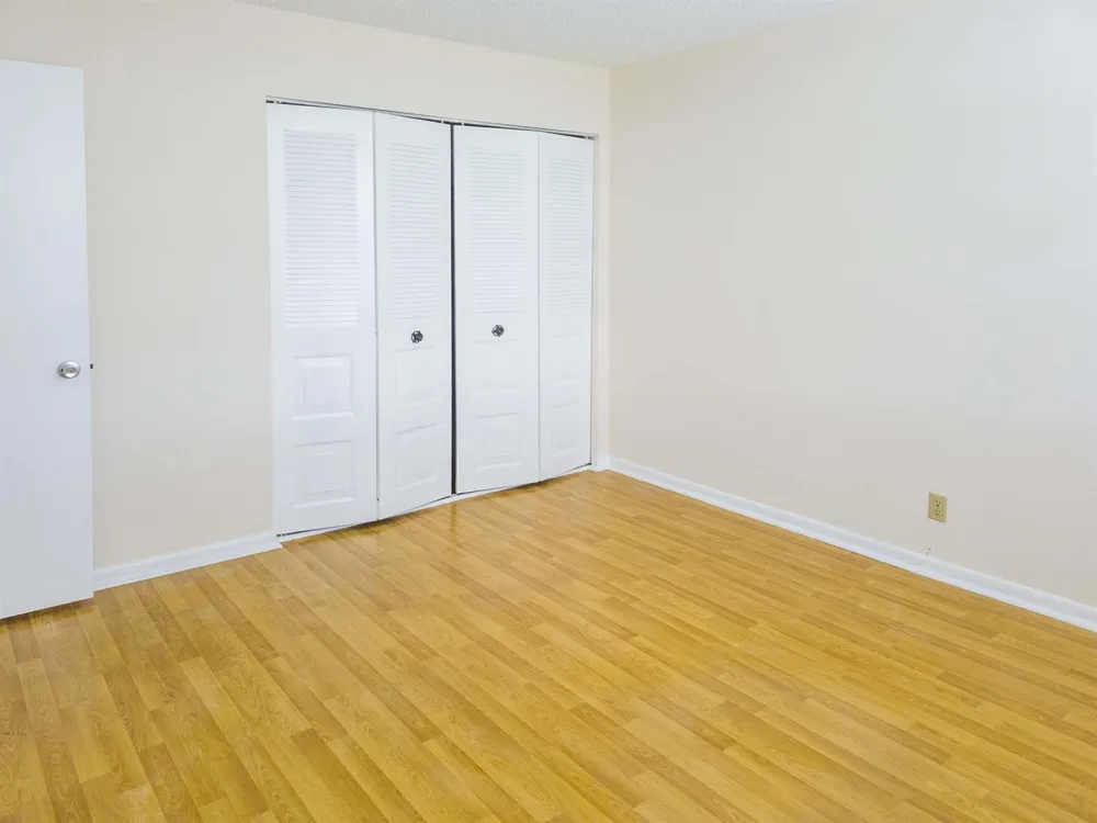 24 Abbey Lane #301 Delray Beach, FL 33446