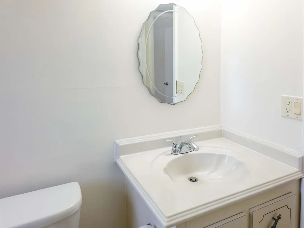24 Abbey Lane #301 Delray Beach, FL 33446