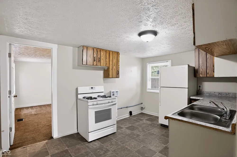 2631 Wade Street Indianapolis, IN 46203