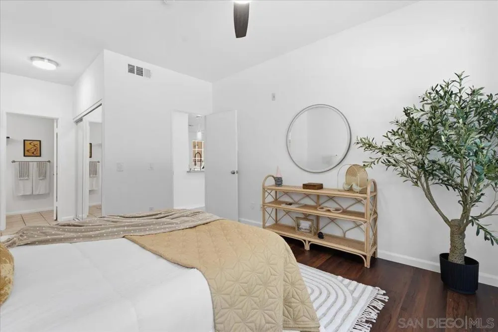2020 Camino De La Reina #2107 San Diego, CA 92108