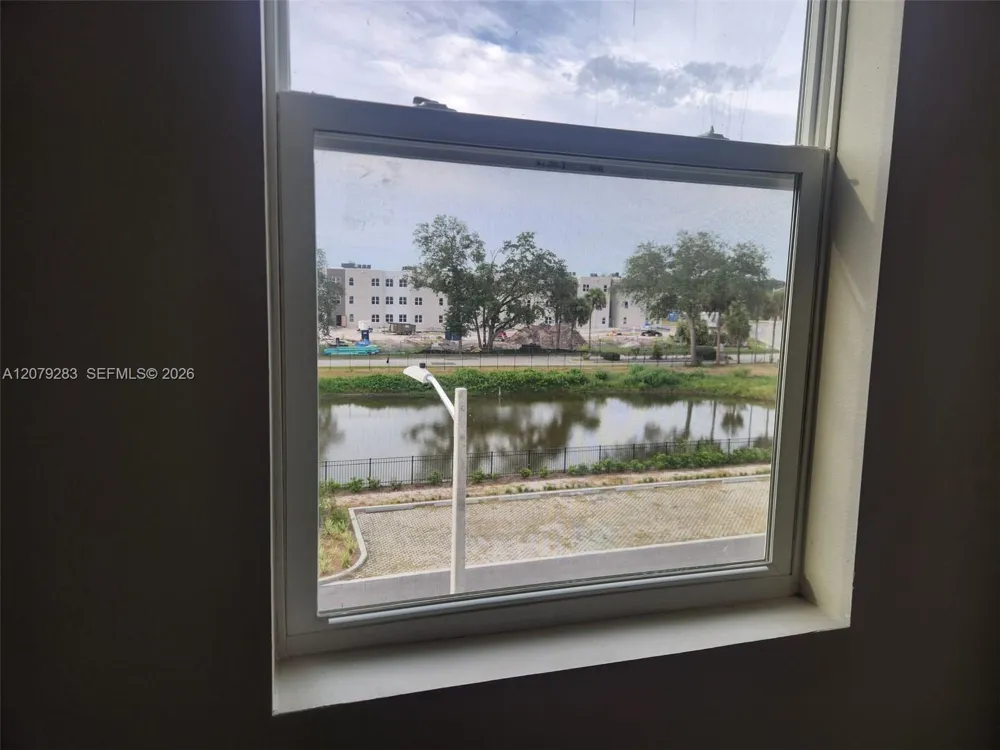 4424 S TEXAS AVE #220 Orlando, FL 32839