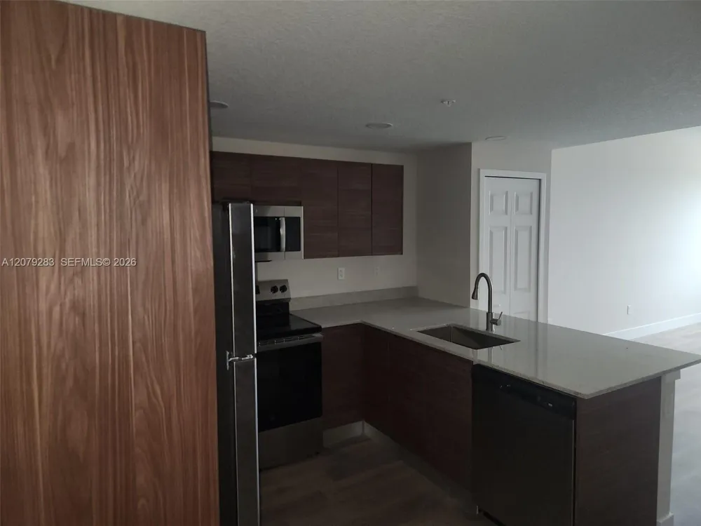 4424 S TEXAS AVE #220 Orlando, FL 32839