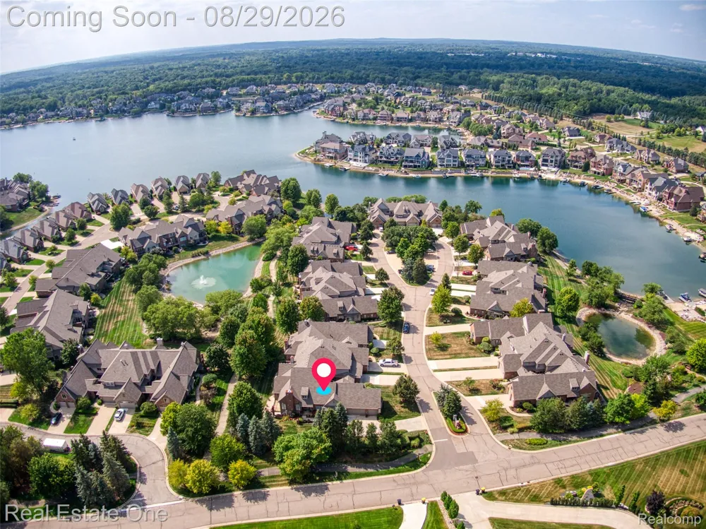 10844 Sparkling Waters Court #16 Green Oak Township, MI 48178