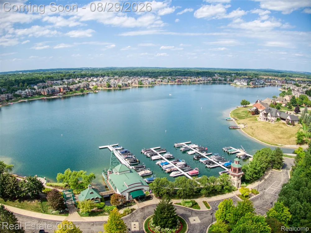 10844 Sparkling Waters Court #16 Green Oak Township, MI 48178