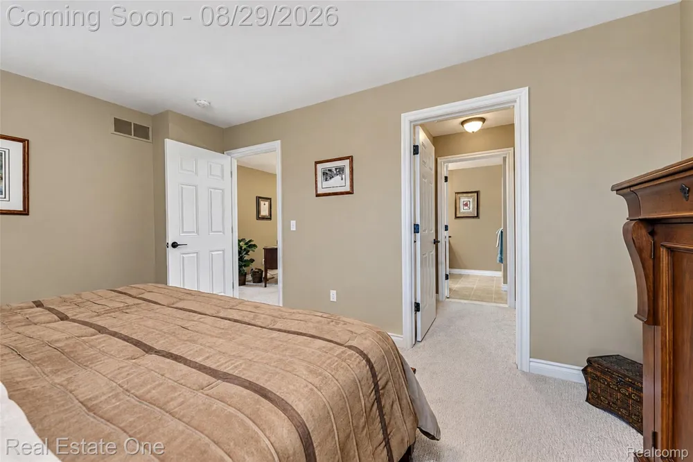10844 Sparkling Waters Court #16 Green Oak Township, MI 48178
