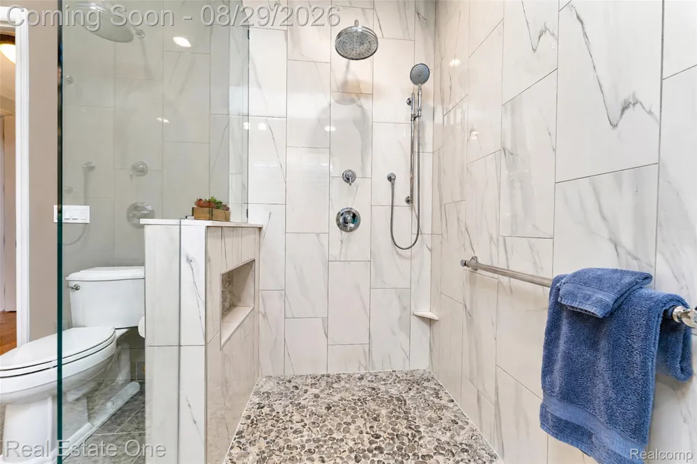 10844 Sparkling Waters Court #16 Green Oak Township, MI 48178