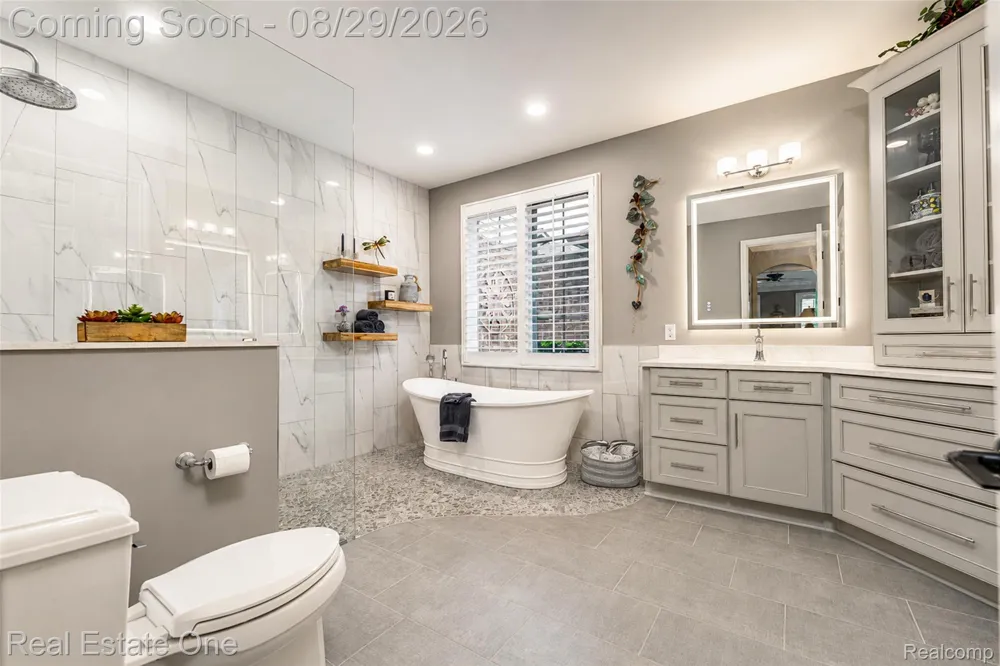 10844 Sparkling Waters Court #16 Green Oak Township, MI 48178