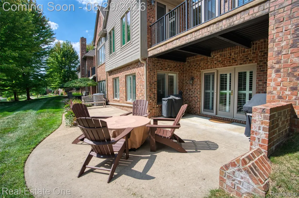 10844 Sparkling Waters Court #16 Green Oak Township, MI 48178