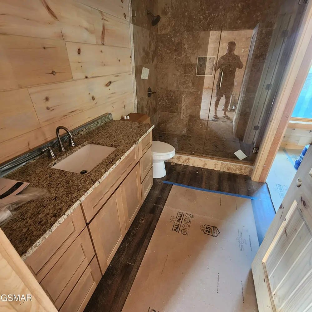 815 Penelope Lane Sevierville, TN 37876