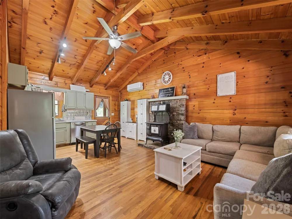 367 Robinson Road Clyde, NC 28721