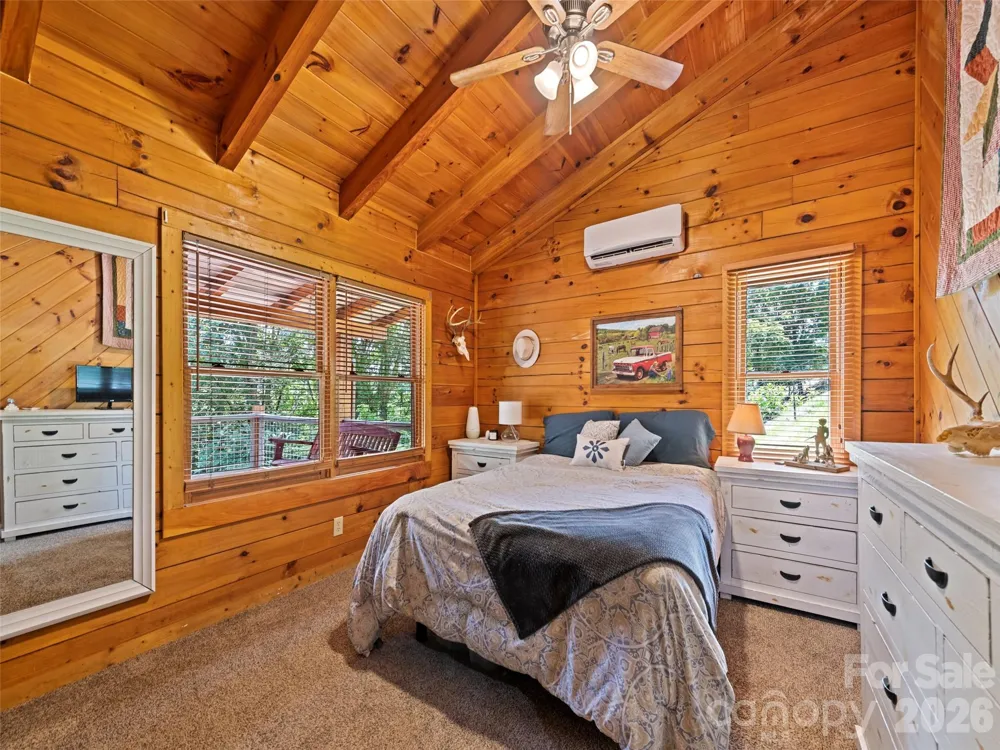 367 Robinson Road Clyde, NC 28721