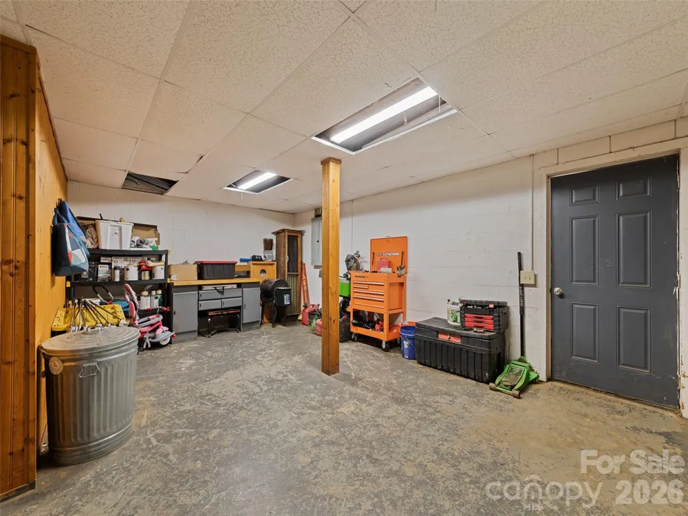 367 Robinson Road Clyde, NC 28721
