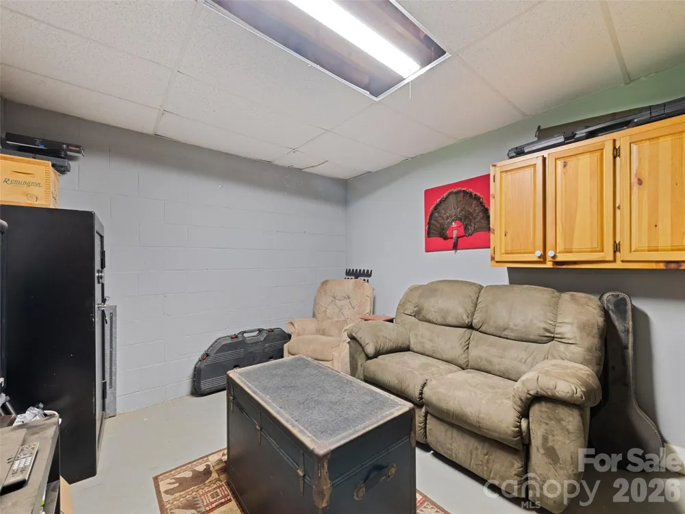 367 Robinson Road Clyde, NC 28721
