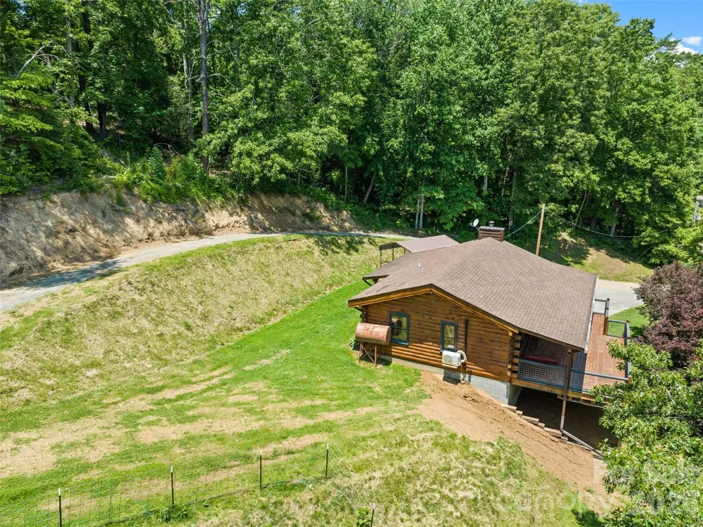 367 Robinson Road Clyde, NC 28721