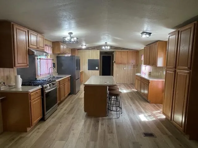 6086 Falcon Way Warsaw, MN 55087