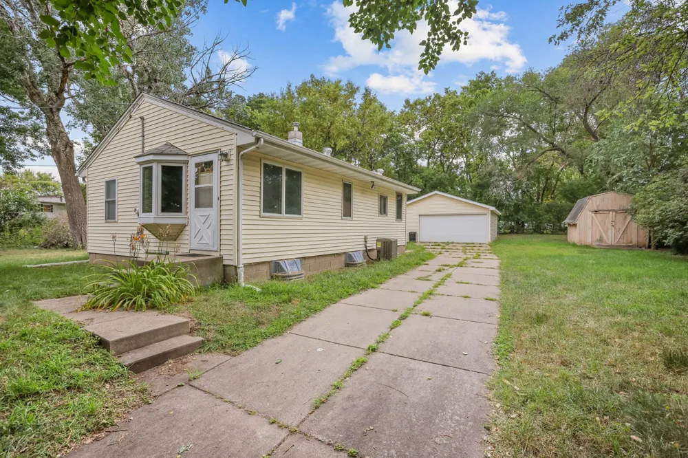 4653 Jackson Street NE Hilltop, MN 55421