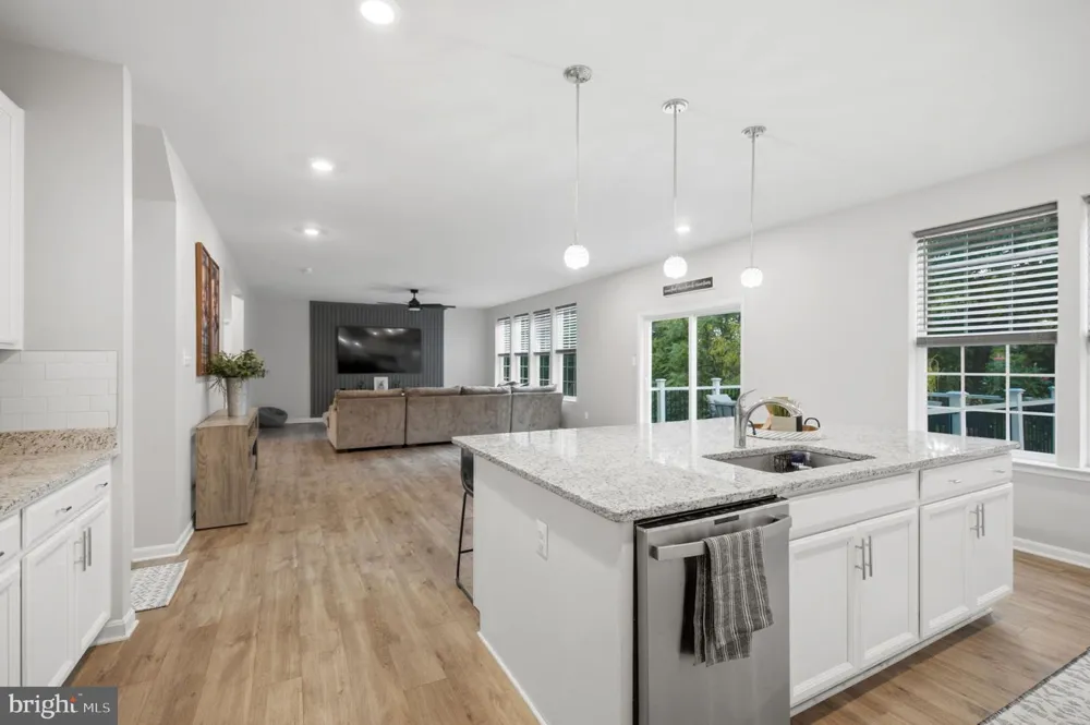 225 STARKEYS LANDING Shepherdstown, WV 25443