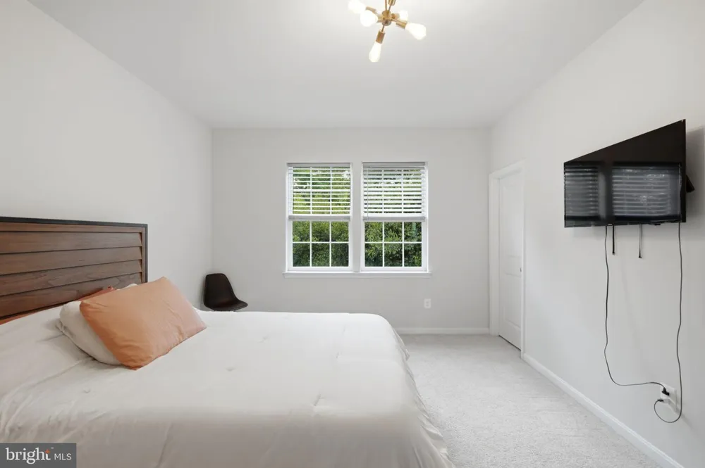 225 STARKEYS LANDING Shepherdstown, WV 25443