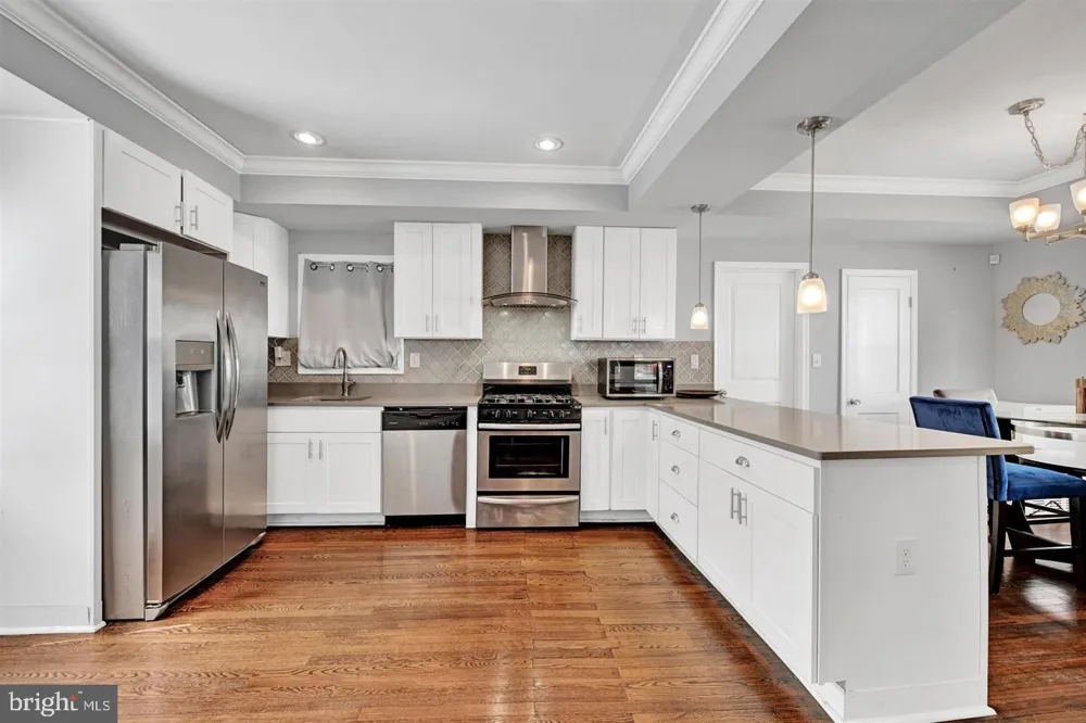 4806 HOLDER AVENUE Baltimore, MD 21214