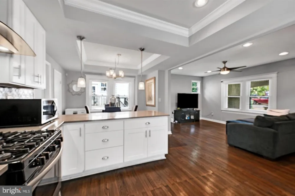4806 HOLDER AVENUE Baltimore, MD 21214