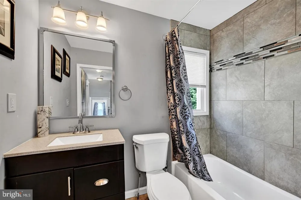 4806 HOLDER AVENUE Baltimore, MD 21214