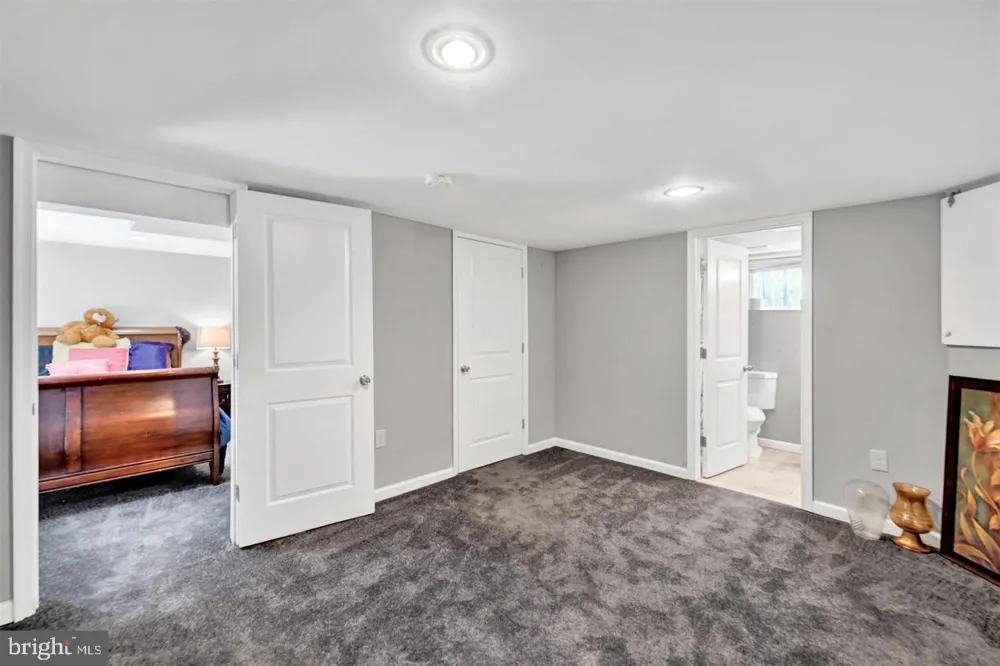 4806 HOLDER AVENUE Baltimore, MD 21214