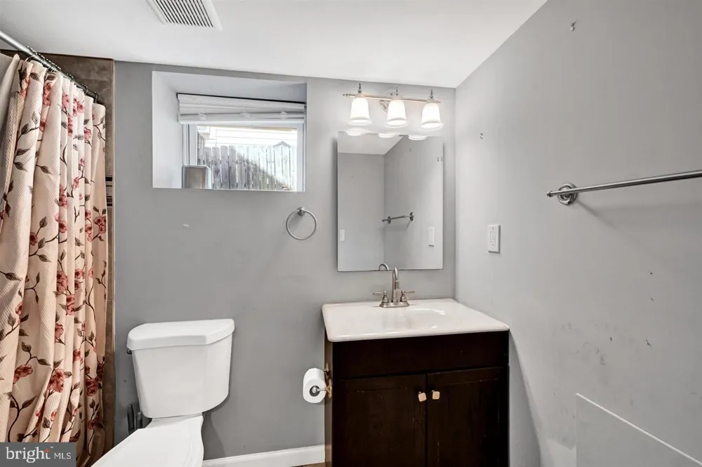 4806 HOLDER AVENUE Baltimore, MD 21214