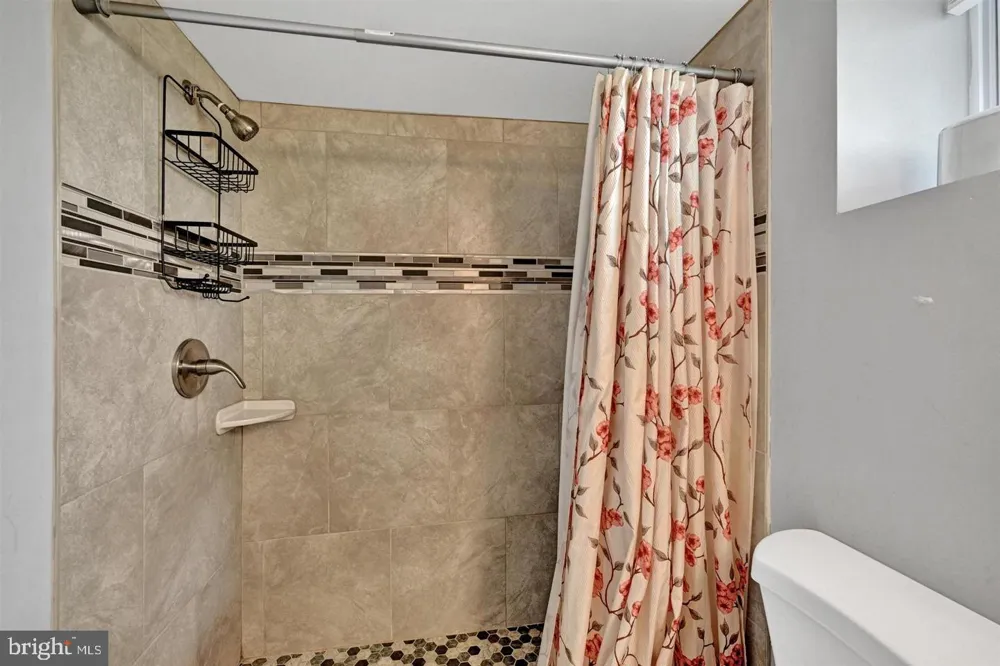 4806 HOLDER AVENUE Baltimore, MD 21214