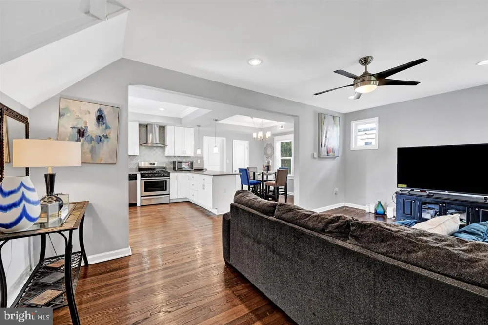 4806 HOLDER AVENUE Baltimore, MD 21214