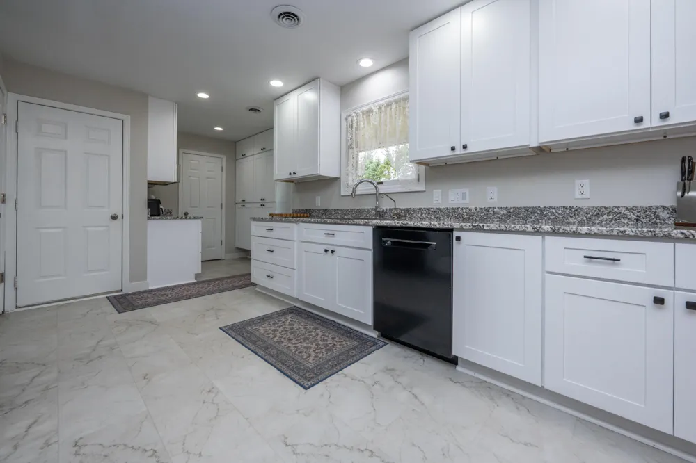5685 Topanga Drive Coloma, MI 49038
