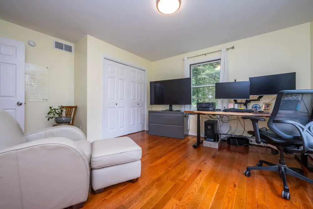 5685 Topanga Drive Coloma, MI 49038