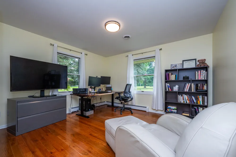 5685 Topanga Drive Coloma, MI 49038