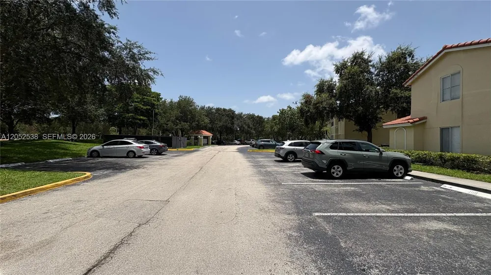 663 Vista Isles Dr #1715 Sunrise, FL 33325
