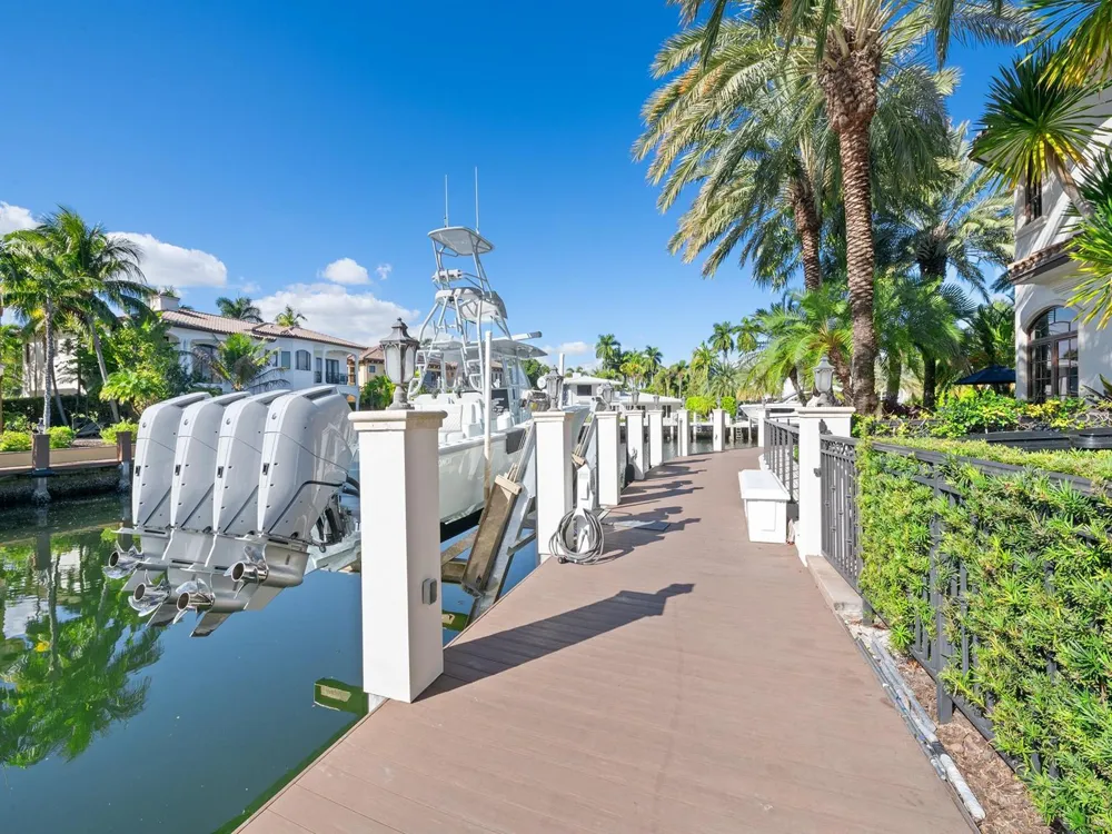 2319 NE 28TH STREET Lighthouse Point, FL 33064