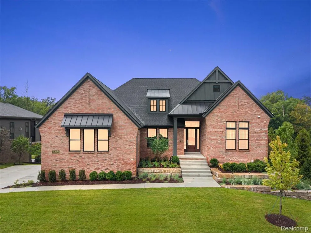30809 E Franklin Hills Court E #8 Farmington Hills City, MI 48334