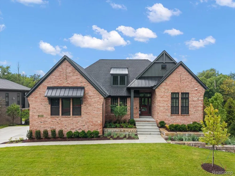30809 E Franklin Hills Court E #8 Farmington Hills City, MI 48334