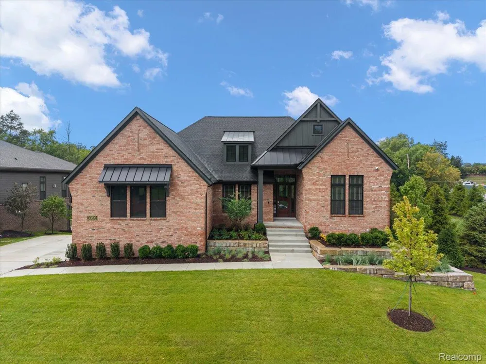 30809 E Franklin Hills Court E #8 Farmington Hills City, MI 48334