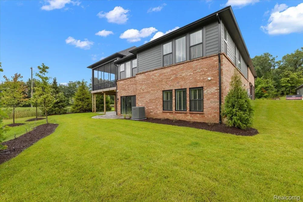30809 E Franklin Hills Court E #8 Farmington Hills City, MI 48334