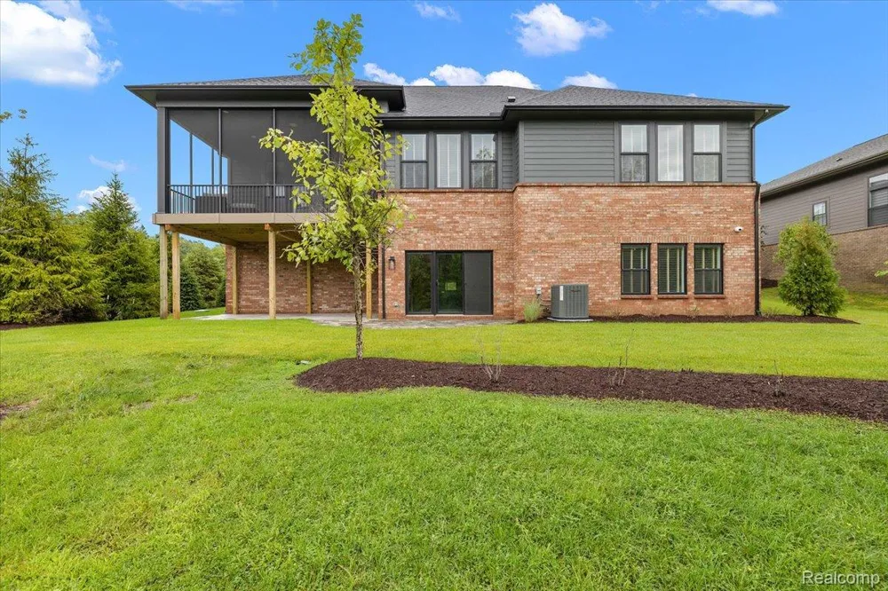 30809 E Franklin Hills Court E #8 Farmington Hills City, MI 48334