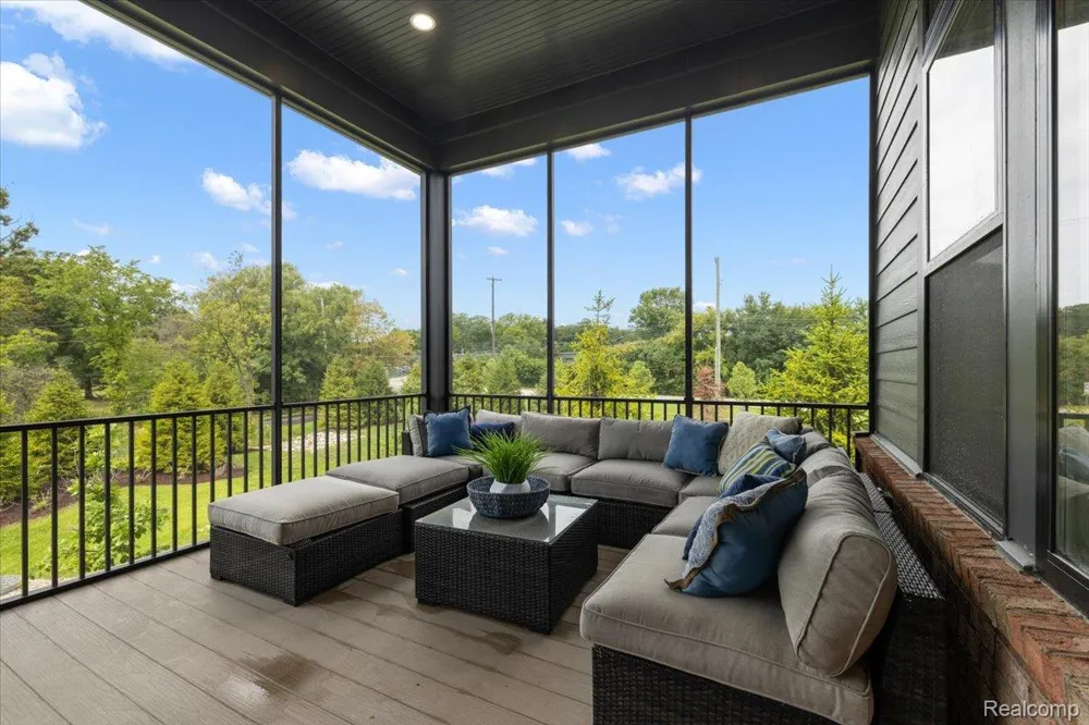 30809 E Franklin Hills Court E #8 Farmington Hills City, MI 48334