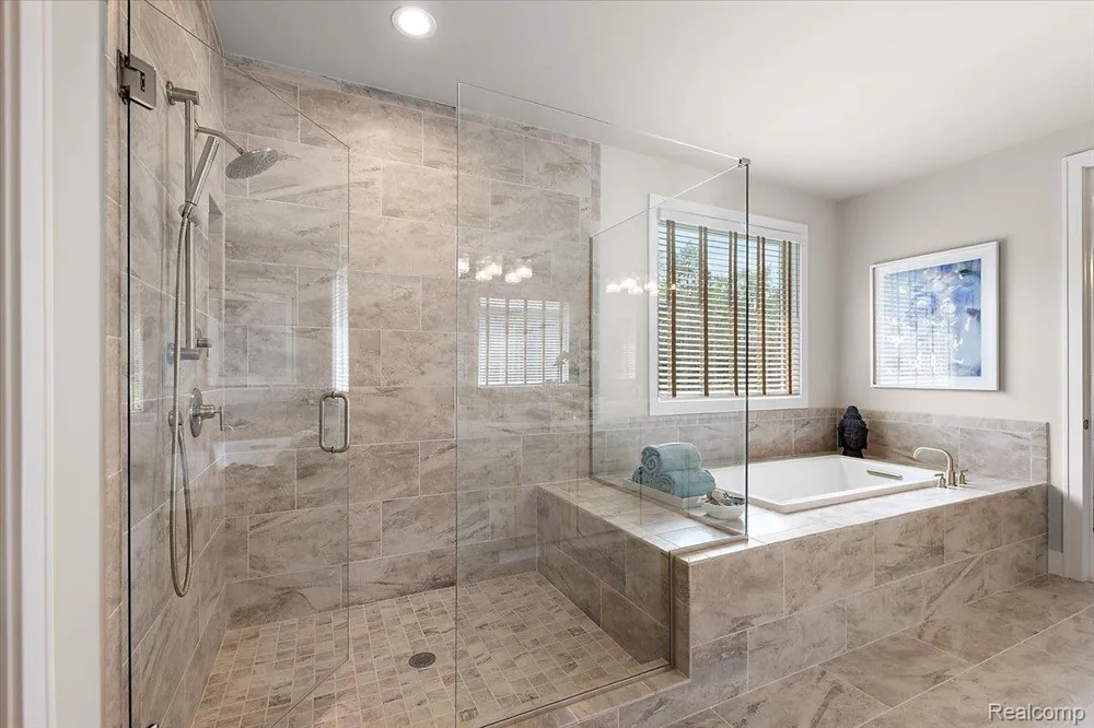 30809 E Franklin Hills Court E #8 Farmington Hills City, MI 48334
